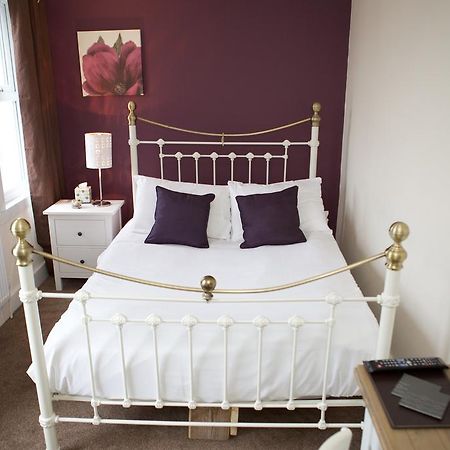 Bristol Serviced Lets - 152/154 Bath Road ภายนอก รูปภาพ