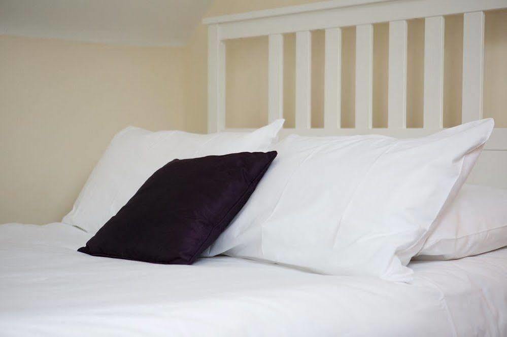 Bristol Serviced Lets - 152/154 Bath Road ภายนอก รูปภาพ